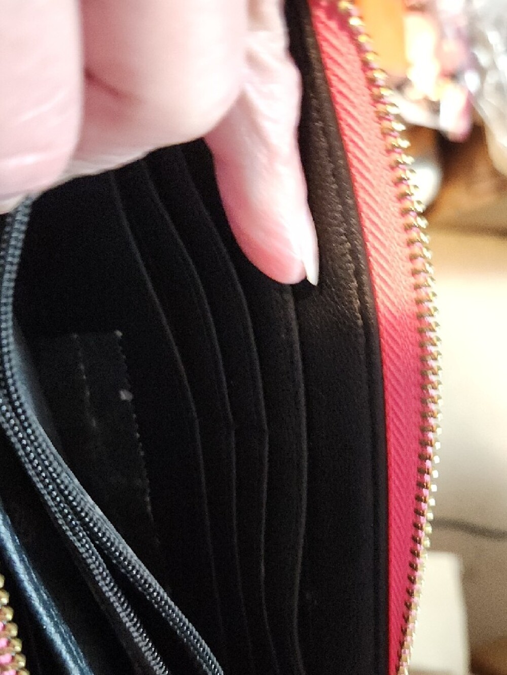Nwot Steve Madden Pink Wristlet Wallet with Gold Accent - Picture 6 of 9